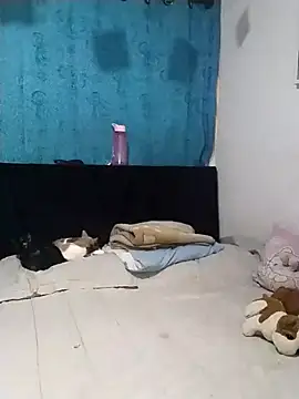 Snapshot of Emmyxxx chatting on November 27, 2025, 11:07 pm Emmyxxx online show from November 27, 2025, 11:07 pm