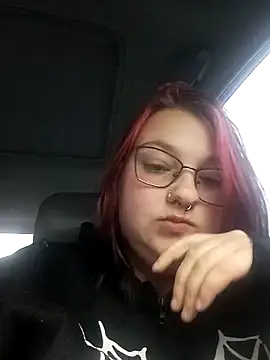 living420 online show from November 26, 2025, 8:32 pm