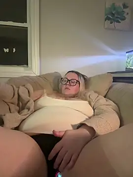 Kennaknox online show from February 8, 2026, 2:37 am