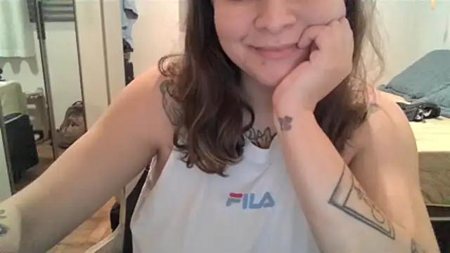 xxxluana online show from February 4, 2026, 2:50 am