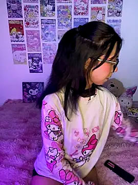 Valen-Foxx1 online show from December 18, 2025, 6:08 am