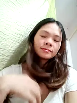 Snapshot of quynhquynh_ chatting on November 27, 2025, 4:09 pm quynhquynh online show from November 27, 2025, 4:09 pm