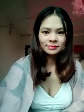 Snapshot of quynhquynh_ chatting on December 1, 2025, 12:37 am quynhquynh online show from December 1, 2025, 12:37 am