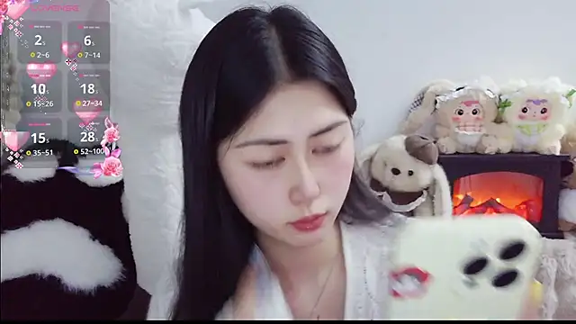 TuTu-077 online show from April 1, 2026, 11:00 am