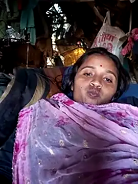 Snapshot of Hot_erion chatting on November 28, 2025, 5:32 am Hot erion online show from November 28, 2025, 5:32 am