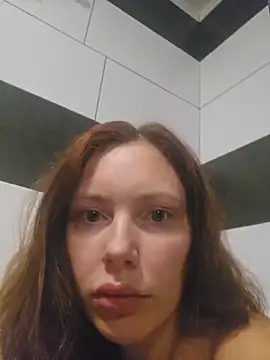 Snapshot of Megintbeus chatting on November 21, 2025, 8:51 pm Megintbeus online show from November 21, 2025, 8:51 pm