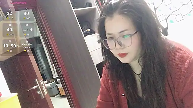 Huahua3187 online show from December 1, 2025, 10:31 am