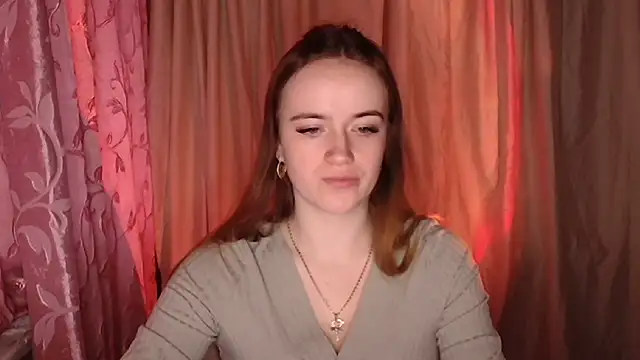 Illa May online show from December 16, 2025, 7:13 am