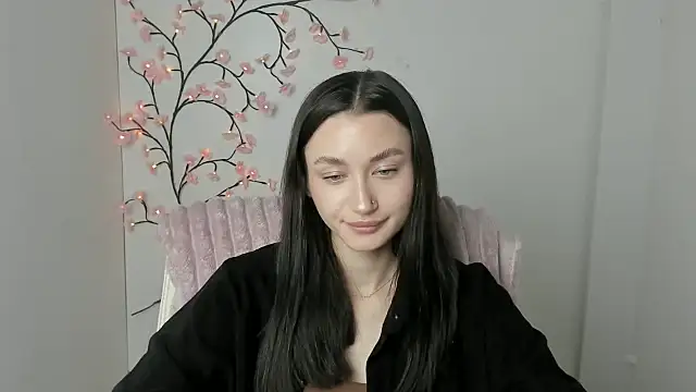 Stella XO online show from May 19, 2026, 6:09 am