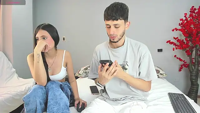 Snapshot of dracke_and_zara chatting on February 7, 2026, 12:53 pm dracke and zara online show from February 7, 2026, 12:53 pm