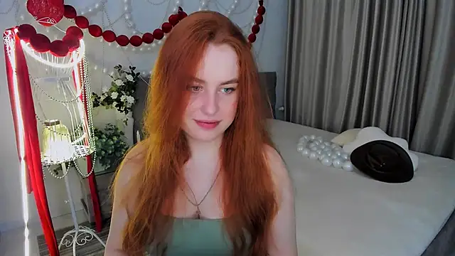 AirySilhouette online show from March 31, 2026, 4:07 pm