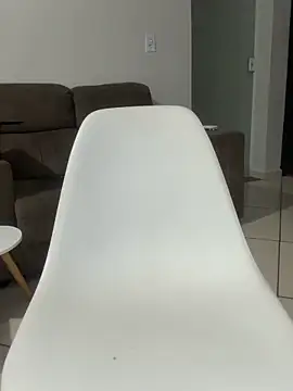 melyssaa23 online show from February 25, 2026, 2:32 am