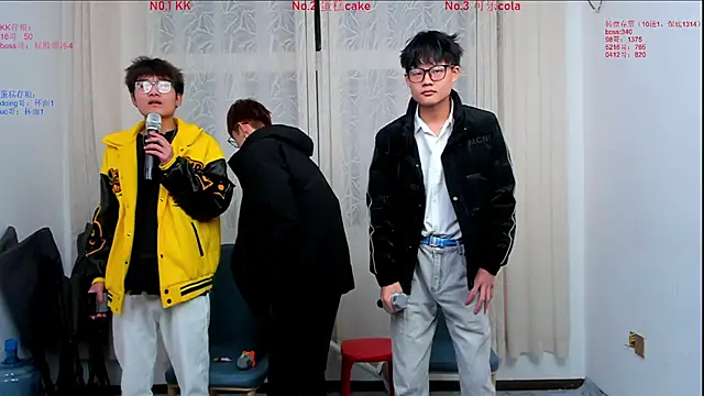 Delicious-boys-001 online show from November 24, 2025, 10:37 am