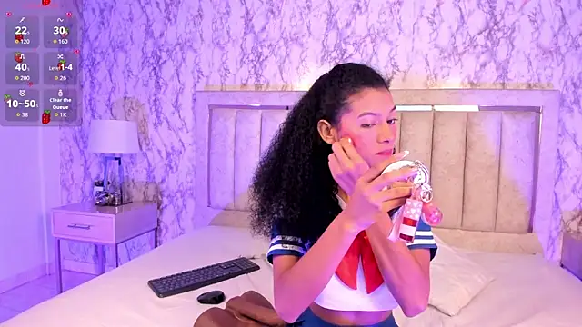 Snapshot of Valeskaa_ chatting on December 1, 2025, 12:32 pm Valeskaa online show from December 1, 2025, 12:32 pm