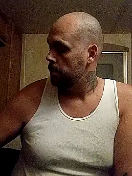 BigriskDaddy92 online show from December 3, 2025, 3:36 am