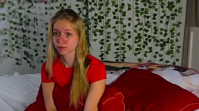 Cute Beautiful Princess online show from November 28, 2025, 10:45 pm