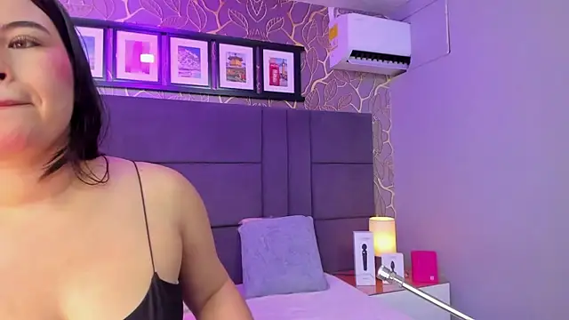 monserrat cutte online show from December 21, 2025, 3:57 am