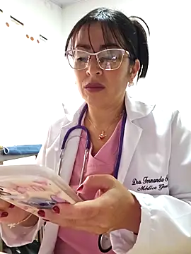 JustSamantha  online show from November 26, 2025, 12:06 pm