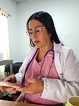 JustSamantha  online show from November 28, 2025, 12:52 pm