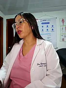 Snapshot of JustSamantha_ chatting on February 11, 2026, 12:10 pm JustSamantha online show from February 11, 2026, 12:10 pm