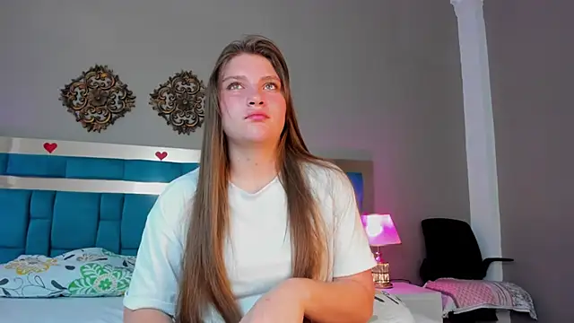 Snapshot of LiiaVelvet chatting on March 4, 2026, 3:34 am LiiaVelvet online show from March 4, 2026, 3:34 am