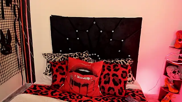 Snapshot of Harmony_Sky1 chatting on March 16, 2026, 1:15 pm Harmony Sky1 online show from March 16, 2026, 1:15 pm