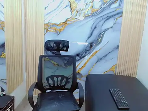 Snapshot of MeganCock chatting on November 26, 2025, 2:56 am MeganCock online show from November 26, 2025, 2:56 am