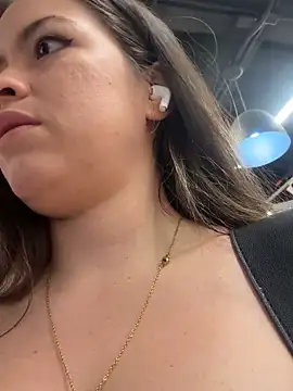 Little  Danni1 online show from February 8, 2026, 8:01 pm