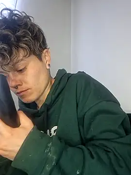 megan NL online show from December 3, 2025, 9:35 pm