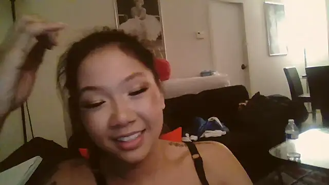 Snapshot of cryptokimgirl chatting on February 27, 2026, 5:40 am cryptokimgirl online show from February 27, 2026, 5:40 am