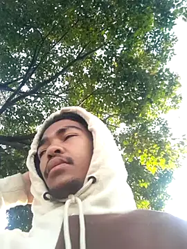 Eezxxx online show from March 28, 2026, 5:07 am