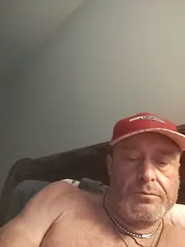 Slydog1010 online show from June 8, 2026, 4:29 pm