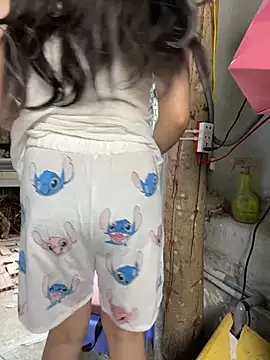 XndSeraphina online show from February 9, 2026, 4:38 am