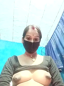 Snapshot of Nandani-758 chatting on February 9, 2026, 10:52 am Nandani-758 online show from February 9, 2026, 10:52 am