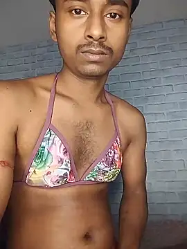 Snapshot of Poojadick chatting on November 27, 2025, 4:14 am Poojadick online show from November 27, 2025, 4:14 am