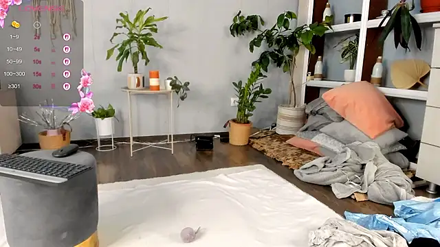 PureEllieX online show from March 16, 2026, 5:44 am