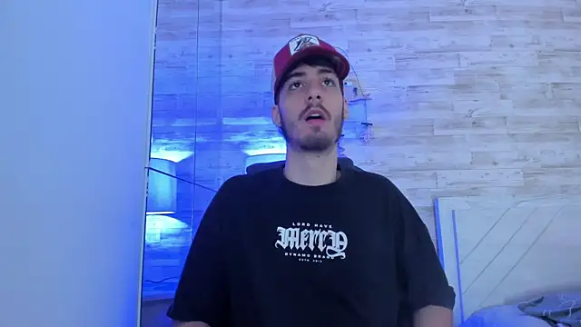 Emir Ozan  online show from January 9, 2026, 7:15 pm