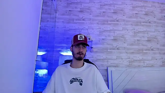 Emir Ozan  online show from January 10, 2026, 11:34 am