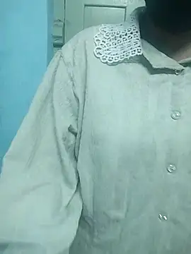 Miss tinaaa online show from November 27, 2025, 10:39 am