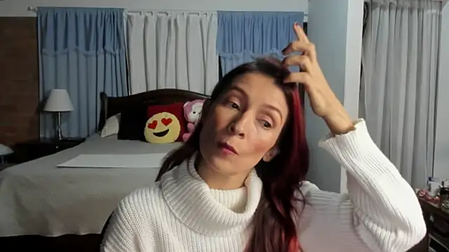 Charlotte-Willson online show from January 14, 2026, 12:49 am