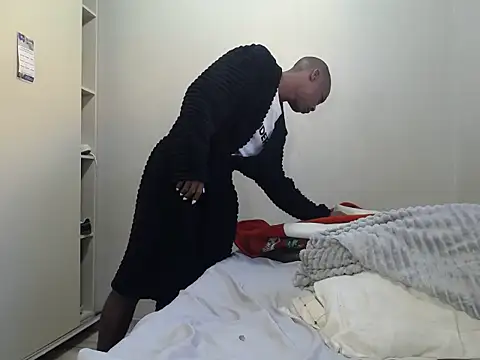 KinkyJXxX online show from May 12, 2026, 5:48 am