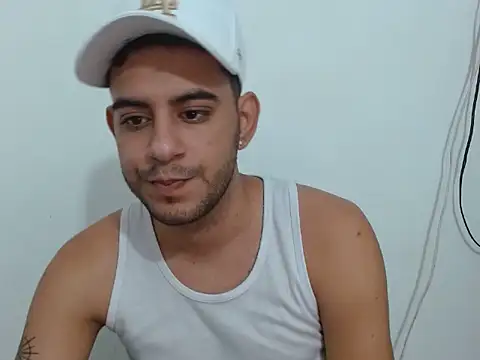 Snapshot of pinky_7 chatting on November 23, 2025, 3:56 pm pinky 7 online show from November 23, 2025, 3:56 pm