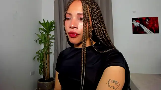 Catty Noir online show from February 1, 2026, 4:11 am