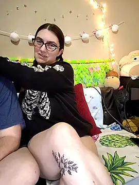 LaylaLucis online show from March 28, 2026, 3:50 am