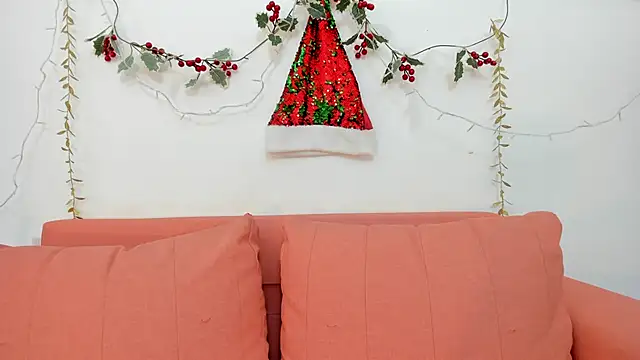 madison jones  online show from November 27, 2025, 8:44 pm