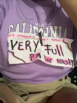 Snapshot of Brunette_Dirty_0limits chatting on February 6, 2026, 9:18 pm Brunette Dirty 0limits online show from February 6, 2026, 9:18 pm