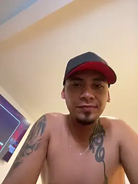 1Panini21 online show from December 18, 2025, 6:03 pm