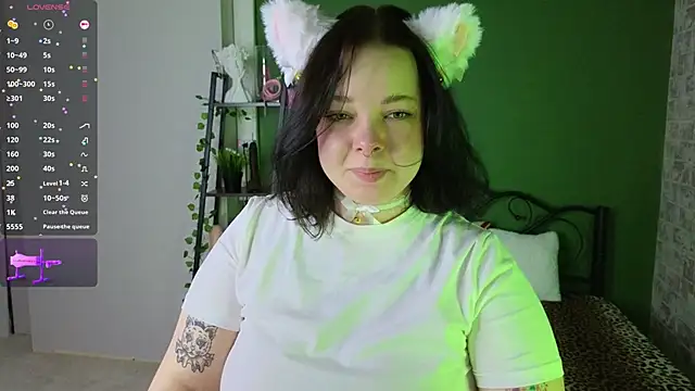 Vlada vv online show from April 10, 2026, 5:56 am