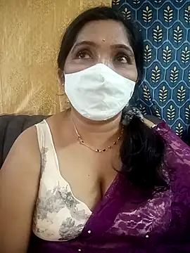 Soni-queen online show from November 30, 2025, 3:38 pm