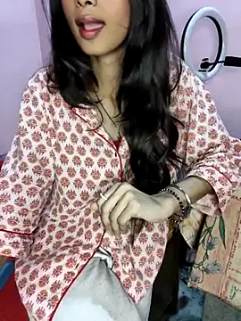 -AYUSHI01 online show from December 23, 2025, 6:55 am